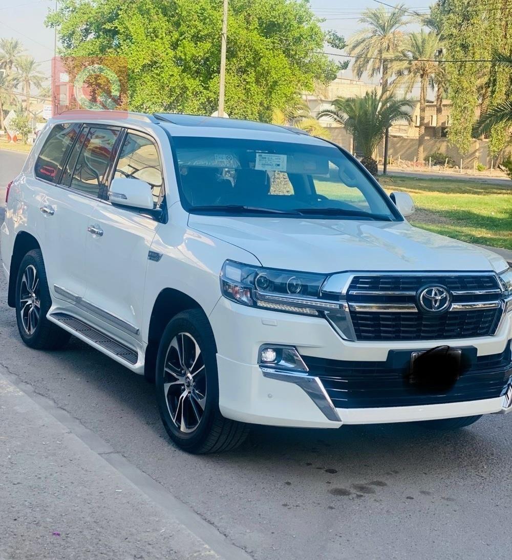 تويوتا لاندكروزر